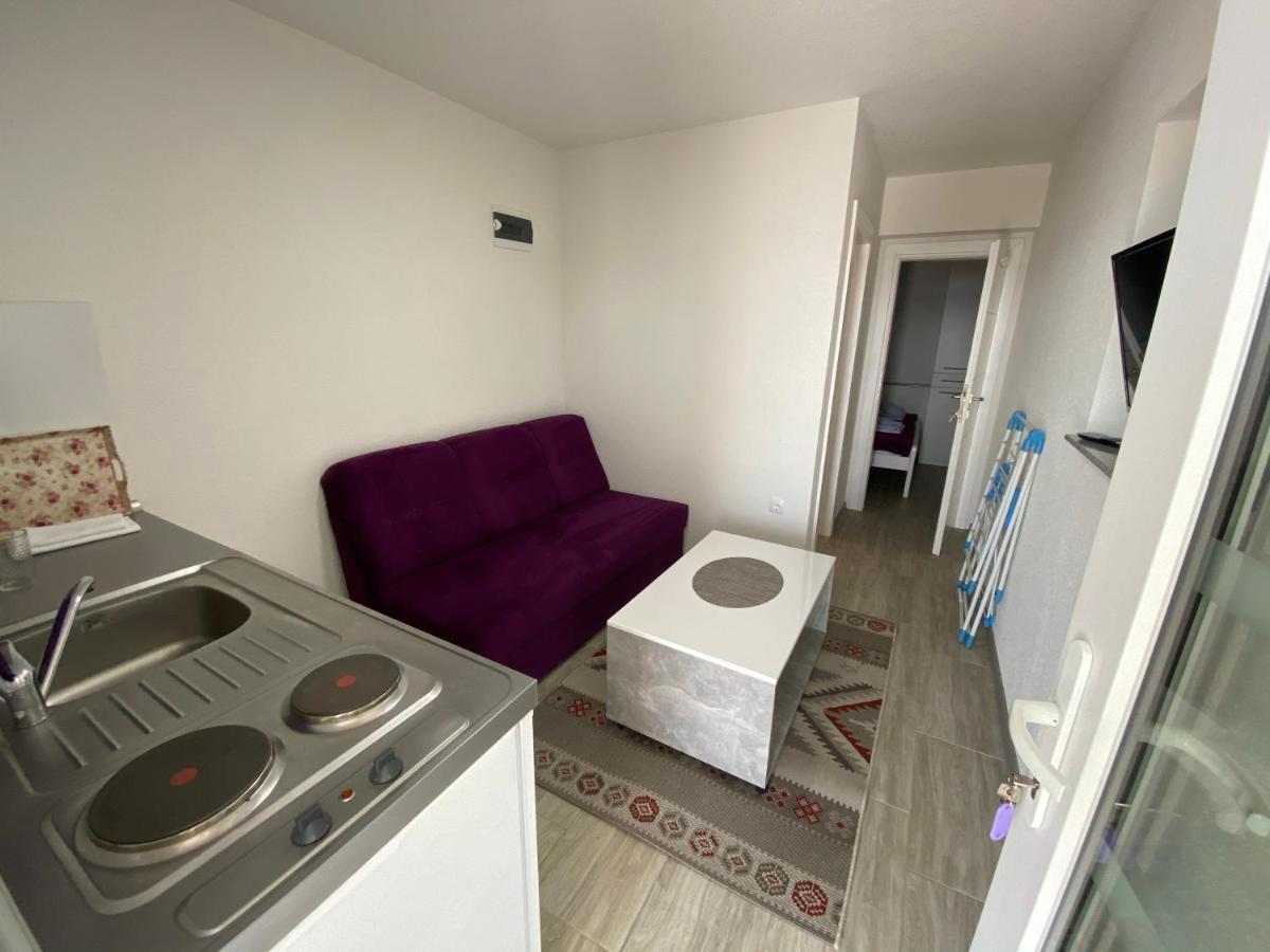 Apartmani Anita Starigrad Paklenica Eksteriør billede
