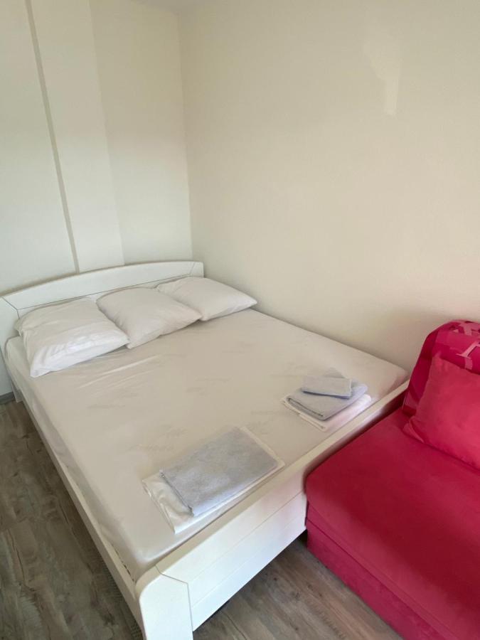 Apartmani Anita Starigrad Paklenica Eksteriør billede