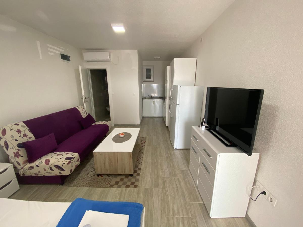 Apartmani Anita Starigrad Paklenica Eksteriør billede
