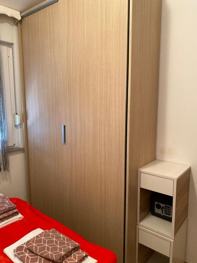 Apartmani Anita Starigrad Paklenica Eksteriør billede